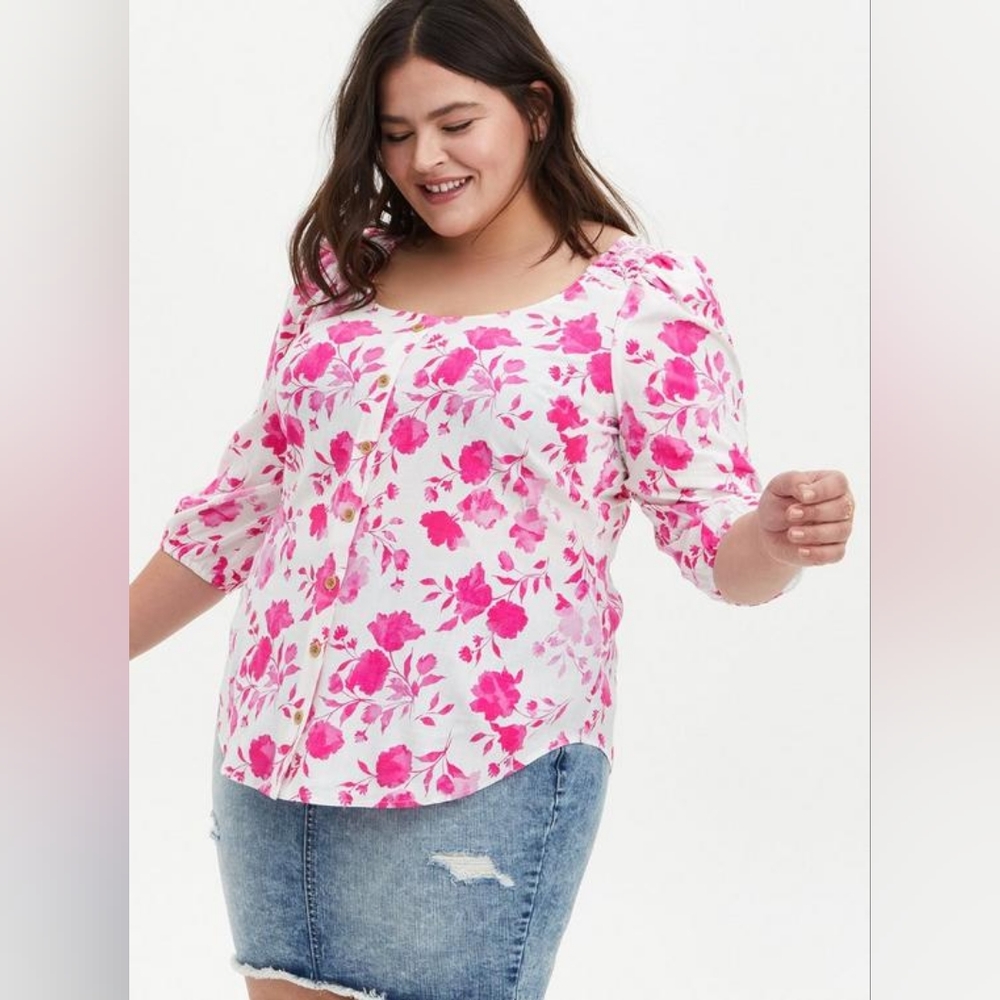 NWT Torrid 2 Rayon Slub Button-Front Puff Sleeve Top